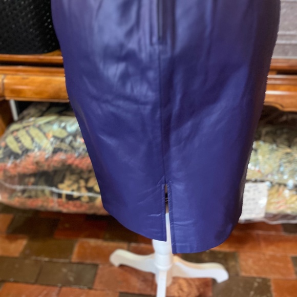 VINTAGE Jarrod’s leather Medium jacket in rich purple and leather skirt size 4 - Picture 12 of 12